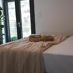 Avra Loft Apartman Nikiána