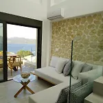 Avra Loft