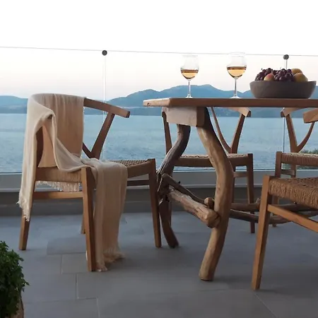 Avra Loft Apartman *